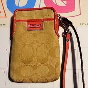 Coach Vintage Wristlet
